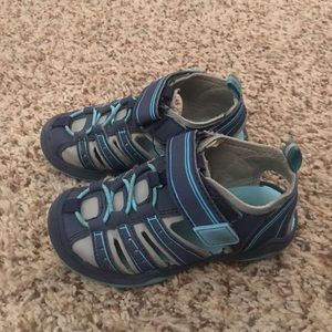 Toddler Boys sandals size 7